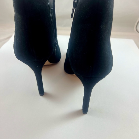 Gianni Bini Dawnella Buttons Bootie - Picture 4 of 7